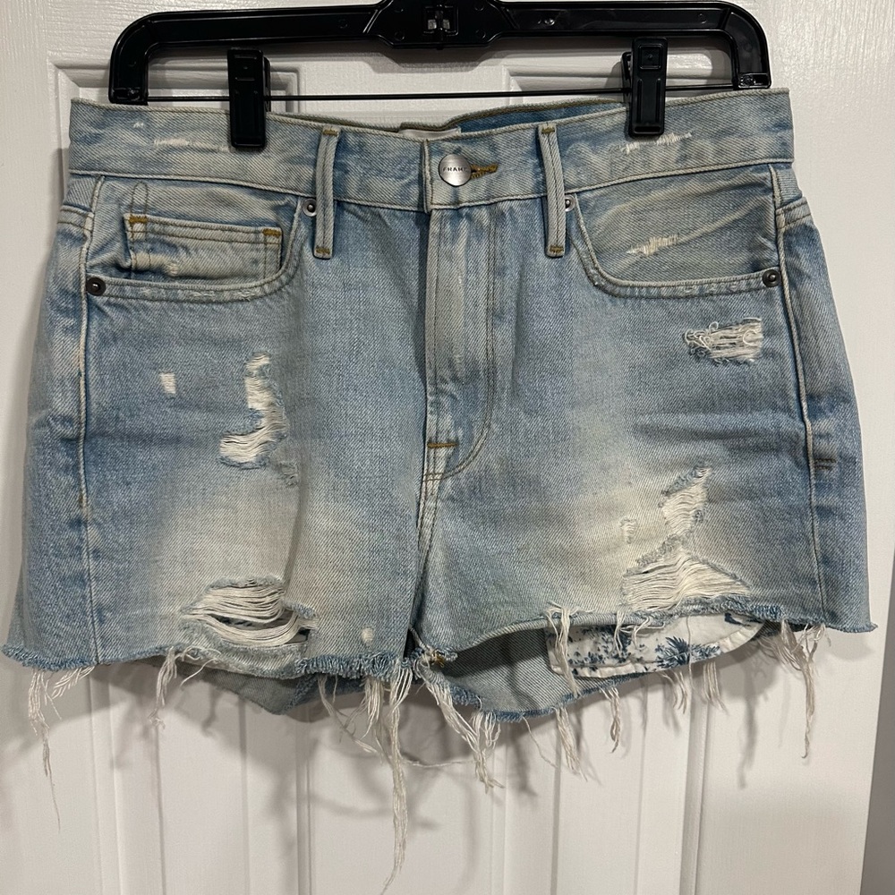 Frame shorts